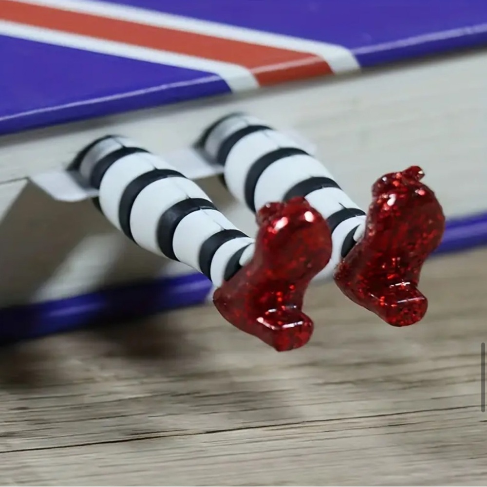 Wizard of Oz Wicked Witch Of The West Inspired Dorothy Ruby Slippers Bookmark - Picture 2 of 9